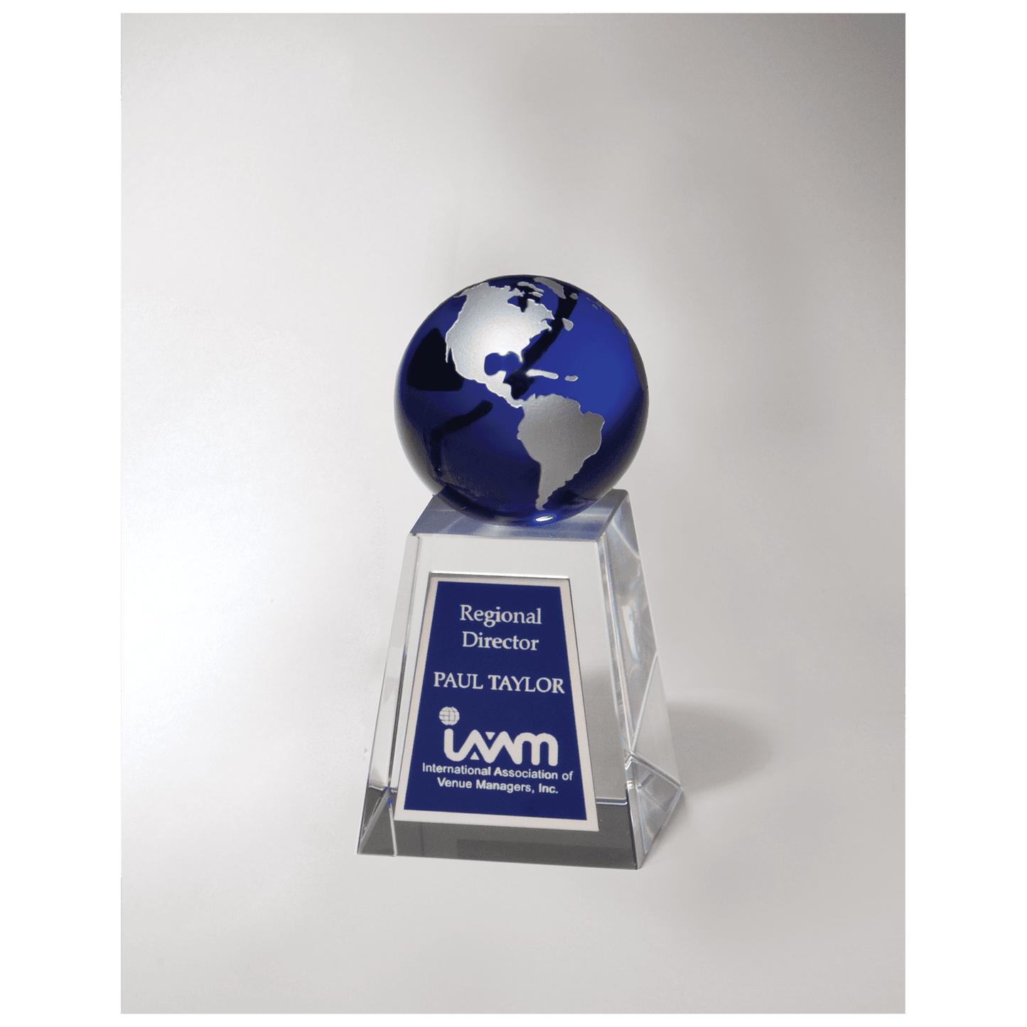 2 5/8" x 5 1/4" Crystal Trophy with Blue Globe and Blue/Silver Plate